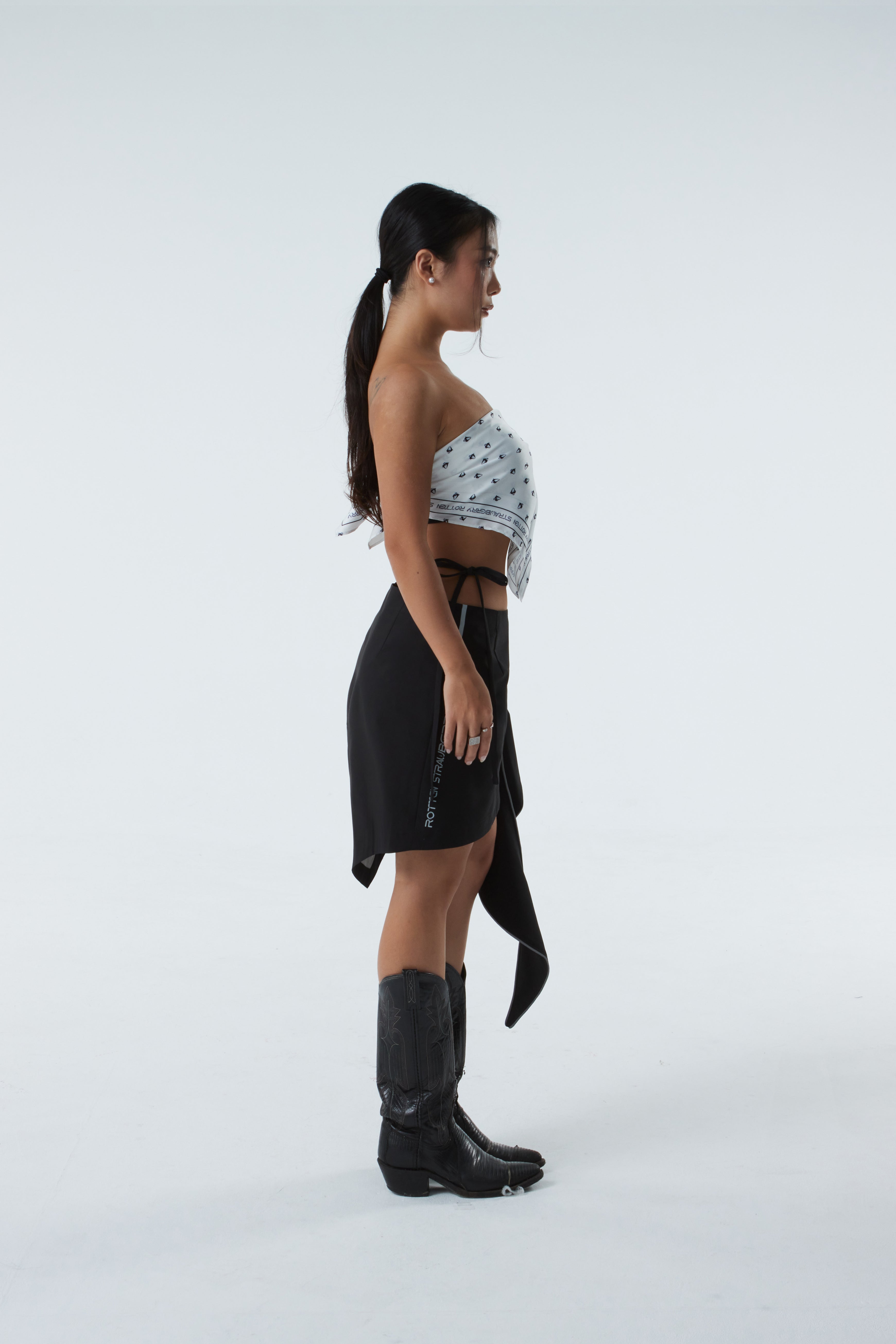 UNBALANCED SKIRT (#BLACK)