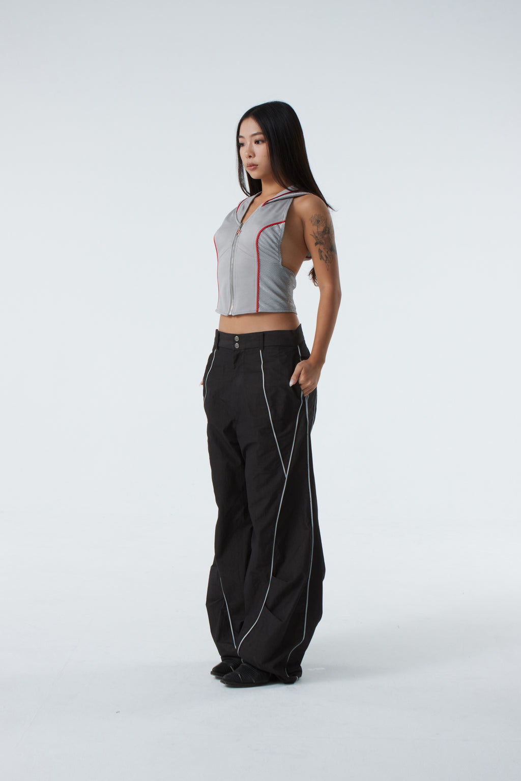 BACKLESS HOODIE VEST